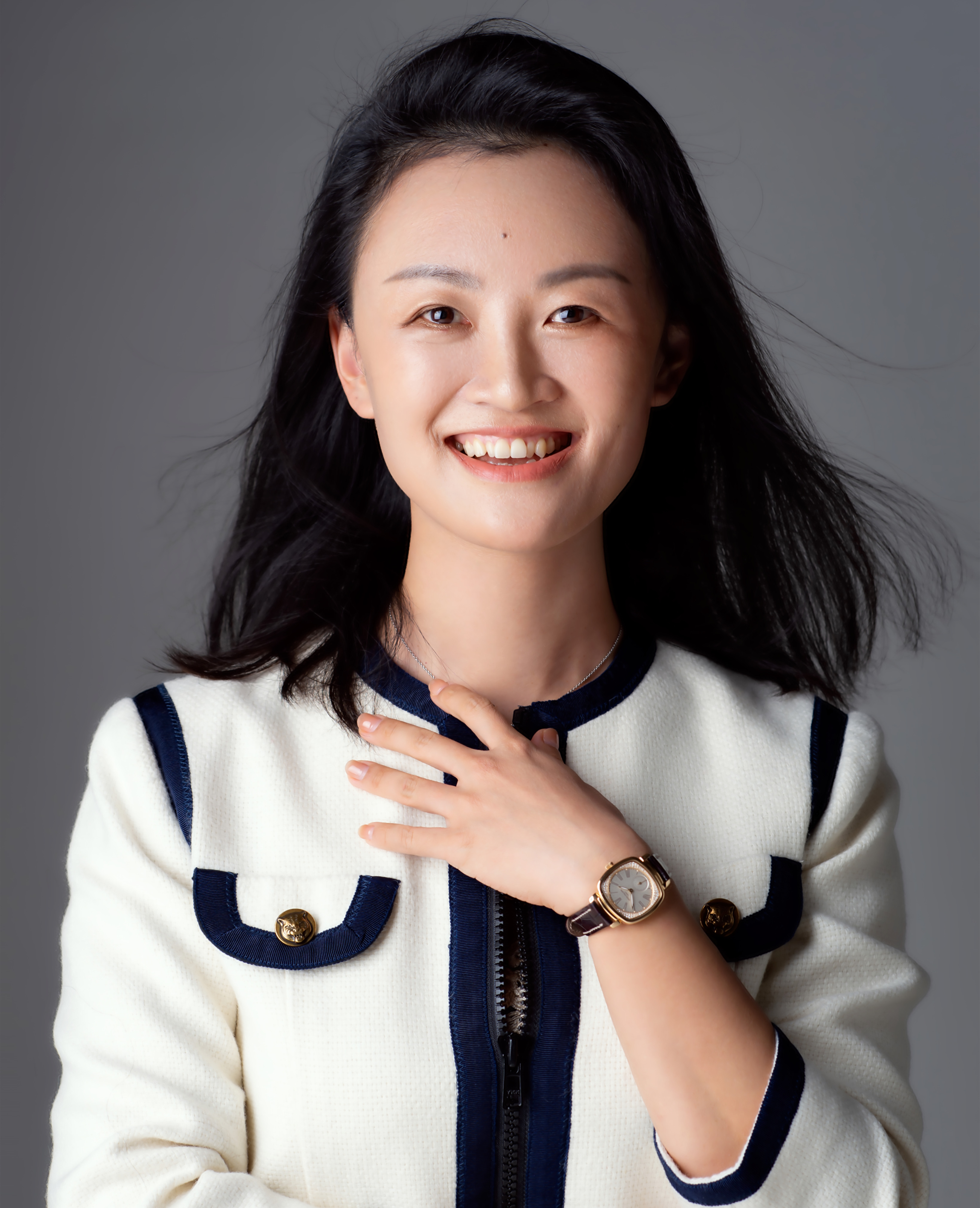 李莎